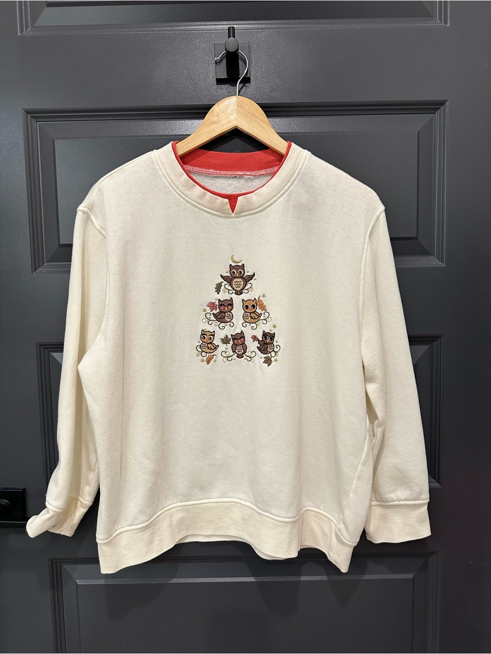 Vintage Crewneck Sweater with Owl Embroidery